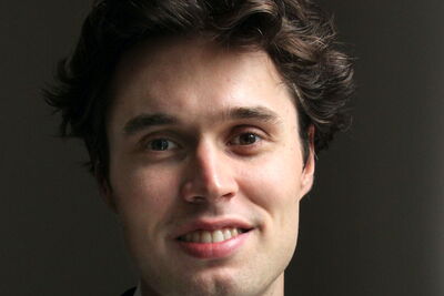 Portraitfoto Jeﬀrey Herminghaus