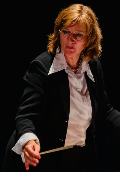 Gabriele Pott künstlerische Leitung und Orgel